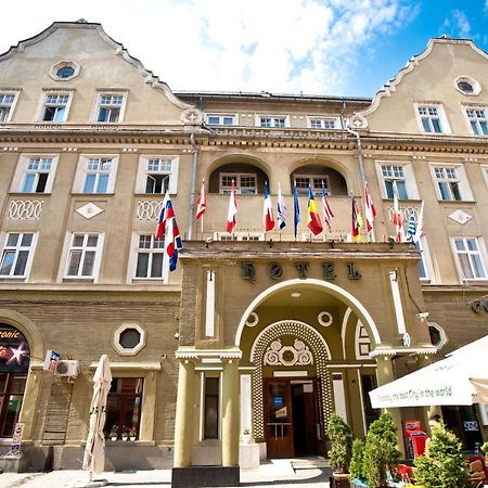 Hotel Coroana Braszów Zewnętrze zdjęcie