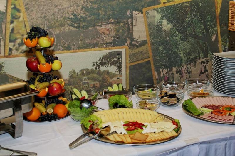 Hotel Coroana Braszów Zewnętrze zdjęcie
